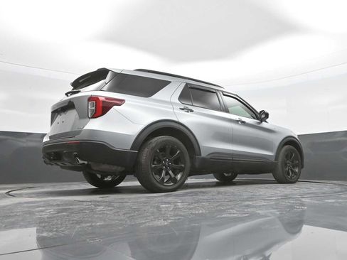 Certified 2024 Ford Explorer ST-Line w/ Class IV Trailer Tow Package AWD/4WD image 41
