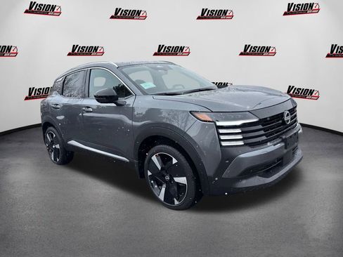 New 2026 Nissan Kicks SR w/ Cold Weather Package image 3