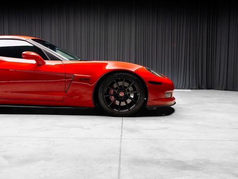 Used 2009 Chevrolet Corvette Z06 w/ Preferred Equipment Group RWD image 35
