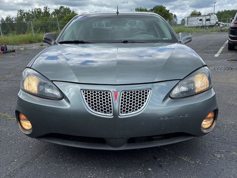 Used 2005 Pontiac Grand Prix GT w/ Leather Trim Package FWD image 12