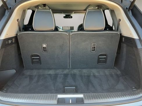 Used 2022 Acura MDX SH-AWD w/ Advance Package image 17