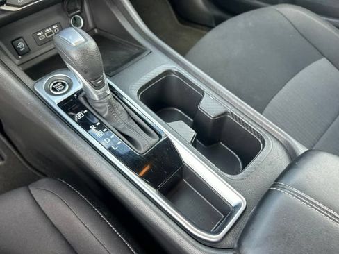 Used 2025 Nissan Sentra SV FWD image 25