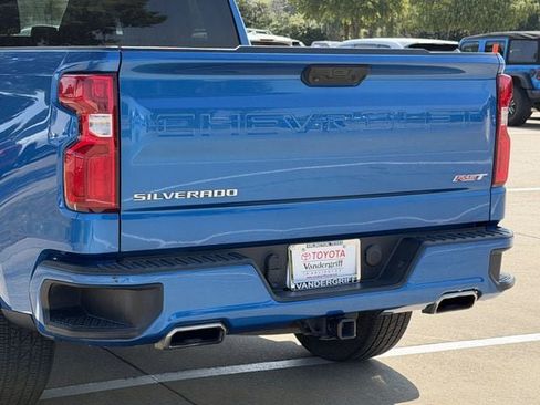 Used 2023 Chevrolet Silverado 1500 RST w/ Z71 Off-Road Package AWD/4WD image 6