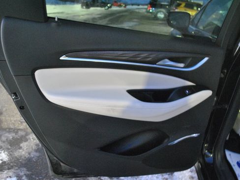 Used 2024 Buick Enclave Avenir w/ Avenir Technology Package image 9