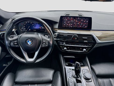 Used 2019 BMW 530e image 15