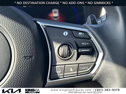 Used 2023 Acura MDX SH-AWD image 8