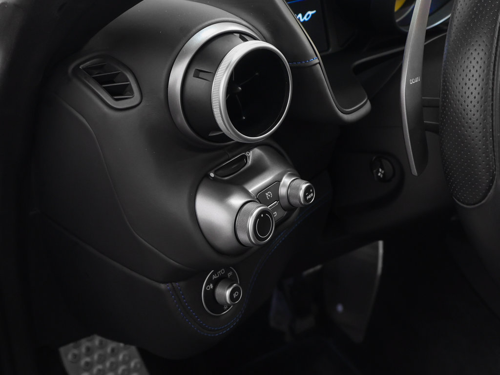 Certified 2019 Ferrari Portofino RWD image 49