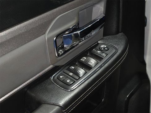 Used 2018 RAM 2500 Power Wagon w/ Leather & Luxury Group image 18