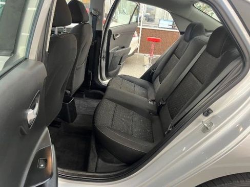 Used 2022 Kia Rio LX FWD image 26