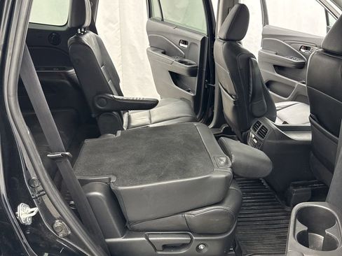 Used 2022 Honda Pilot Touring image 40