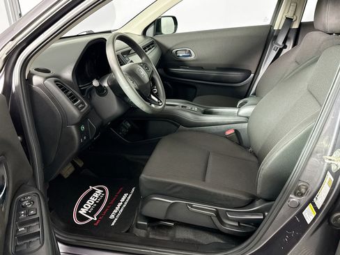 Used 2016 Honda HR-V LX image 16