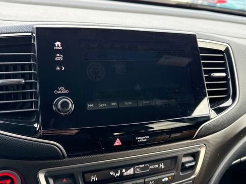 Used 2022 Honda Passport TrailSport image 19