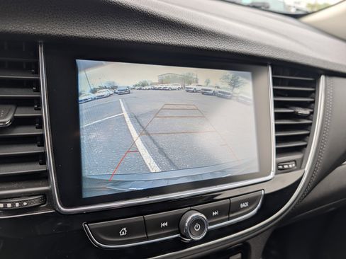 Used 2020 Buick Encore Preferred FWD image 17