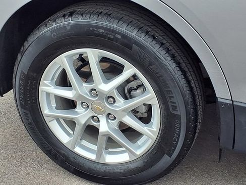 Used 2024 Chevrolet Equinox LT FWD image 26