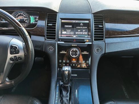 Used 2014 Ford Taurus Limited w/ Equipment Group 301A image 20