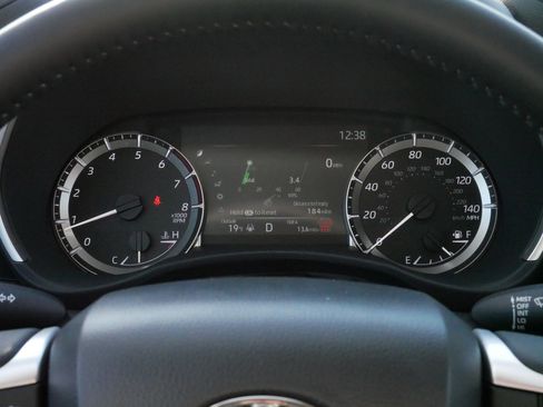 Certified 2026 Toyota Highlander XLE image 21