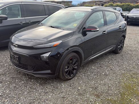 Used 2023 Chevrolet Bolt EUV Premier w/ Sun & Sound Package image 1