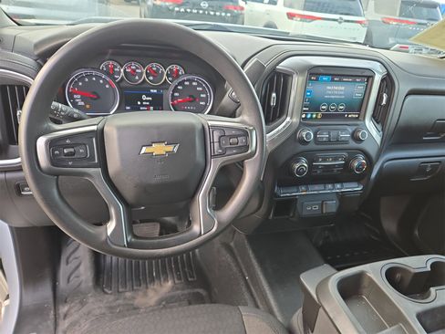 Used 2020 Chevrolet Silverado 1500 LT w/ Remote Start Package image 34