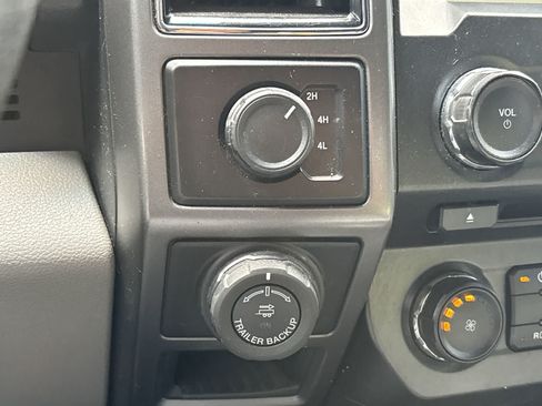 Used 2018 Ford F150 XLT w/ Equipment Group 301A Mid AWD/4WD image 18