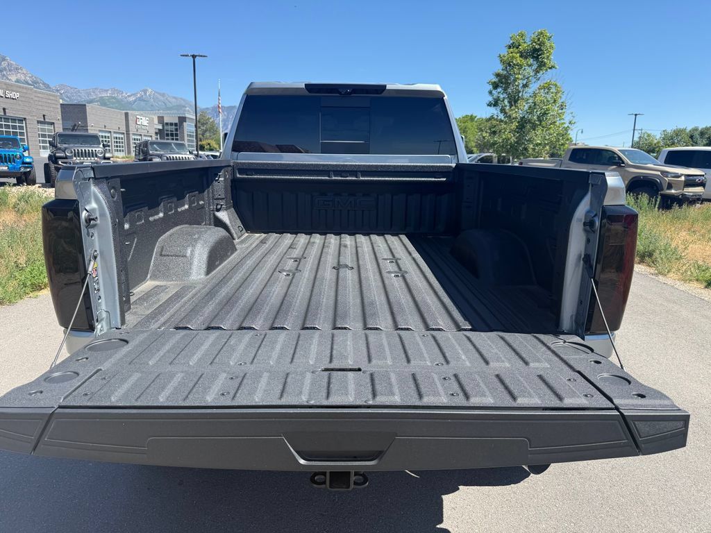 Used 2026 GMC Sierra 3500 Denali Ultimate AWD/4WD image 14