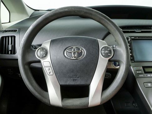 Used 2013 Toyota Prius Two FWD image 9