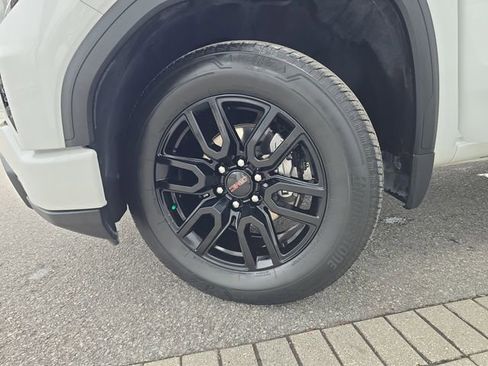 Certified 2023 GMC Sierra 1500 Elevation image 30