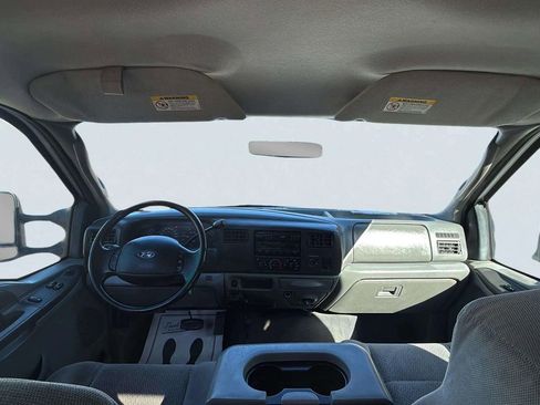 Used 2004 Ford F250 4x4 SuperCab Super Duty image 9