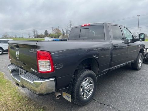 Used 2024 RAM 2500 Tradesman w/ Chrome Appearance Group AWD/4WD image 3