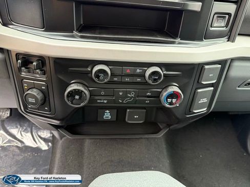 New 2026 Ford F350 XLT w/ FX4 Off-Road Package image 59