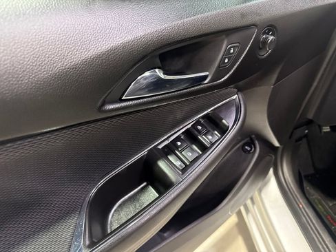 Used 2017 Chevrolet Cruze LT FWD image 25