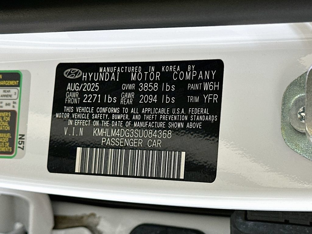 Used 2025 Hyundai Elantra Sport FWD image 35