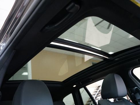 Used 2018 BMW X3 xDrive30i w/ Premium Package AWD/4WD image 10