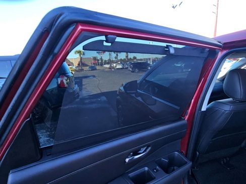 Used 2024 Nissan Pathfinder SL w/ Black Appearance Package image 15