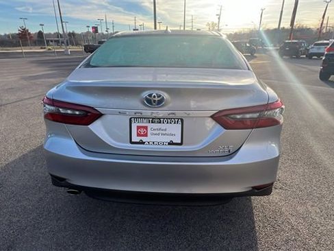 Certified 2022 Toyota Camry XLE image 4