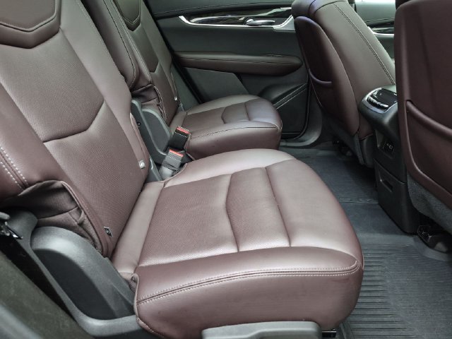 Certified 2024 Cadillac XT6 Premium Luxury w/ LPO, Floor Liner Package AWD/4WD image 27