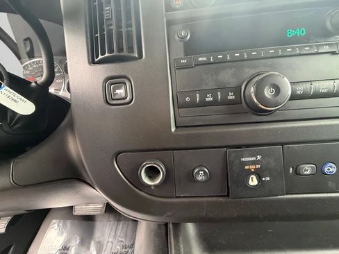Used 2022 GMC Savana 2500 w/ Driver Convenience Package RWD image 23