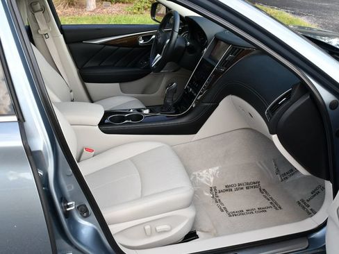 Used 2018 INFINITI Q50 Luxe w/ Sensory Package (Luxe) RWD image 18