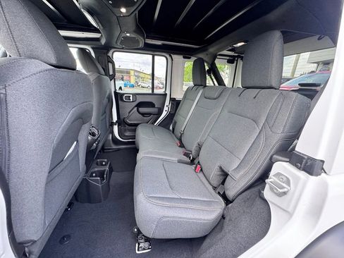 New 2026 Jeep Wrangler Unlimited Sport AWD/4WD image 15