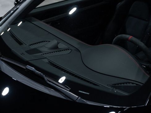 Used 2018 Porsche 911 GT3 RWD image 62
