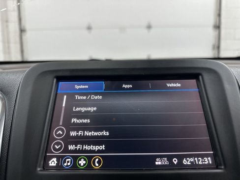 Used 2019 Chevrolet Equinox LT image 30