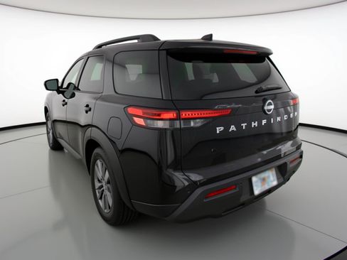 Used 2025 Nissan Pathfinder SV AWD/4WD image 6