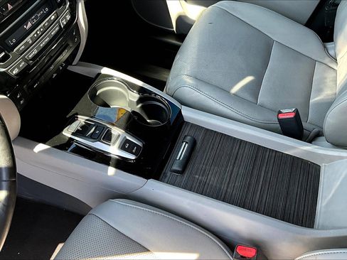 Used 2016 Honda Pilot Elite image 13