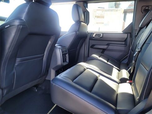 New 2025 Ford Bronco Outer Banks w/ Sasquatch Package image 31