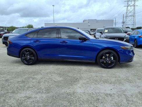 Used 2024 Honda Accord Sport image 25