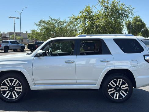 Certified 2022 Toyota 4Runner Limited AWD/4WD image 5