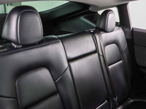 Used 2023 Tesla Model Y Long Range image 25