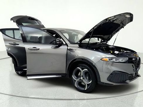 Used 2026 Alfa Romeo Tonale w/ Active Assist Package AWD/4WD image 11