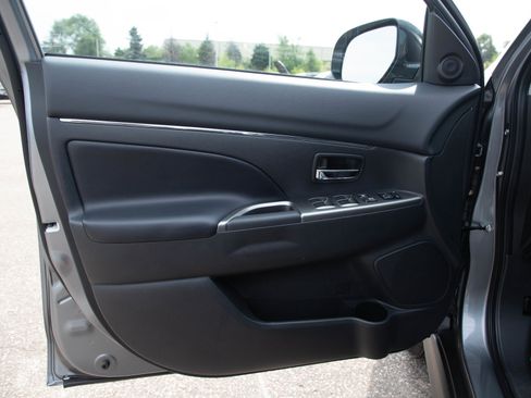 Used 2026 Mitsubishi Outlander Sport SE AWD/4WD image 20