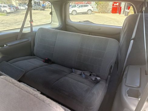 Used 2004 Ford Excursion XLT image 22