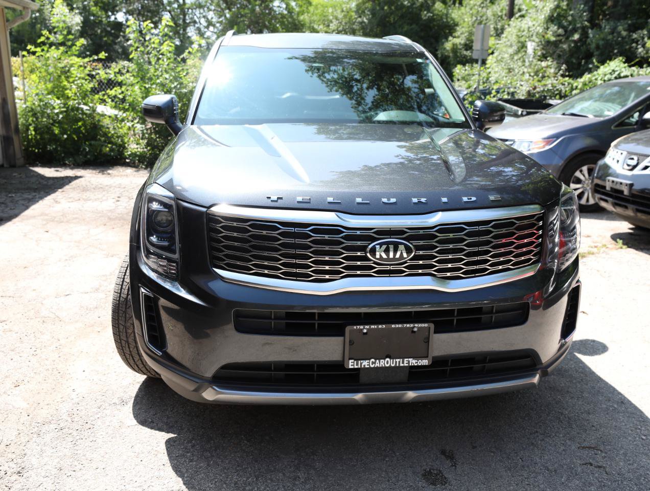 Used 2020 Kia Telluride EX w/ EX Premium Package AWD/4WD image 3